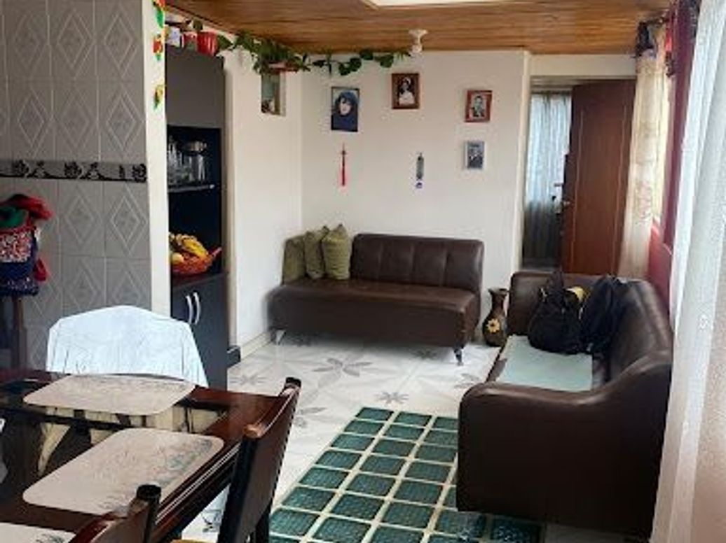 Casa de 7 alcobas en venta en Engativa Centro, Bogotá, 230 m² · foto 4 de 16