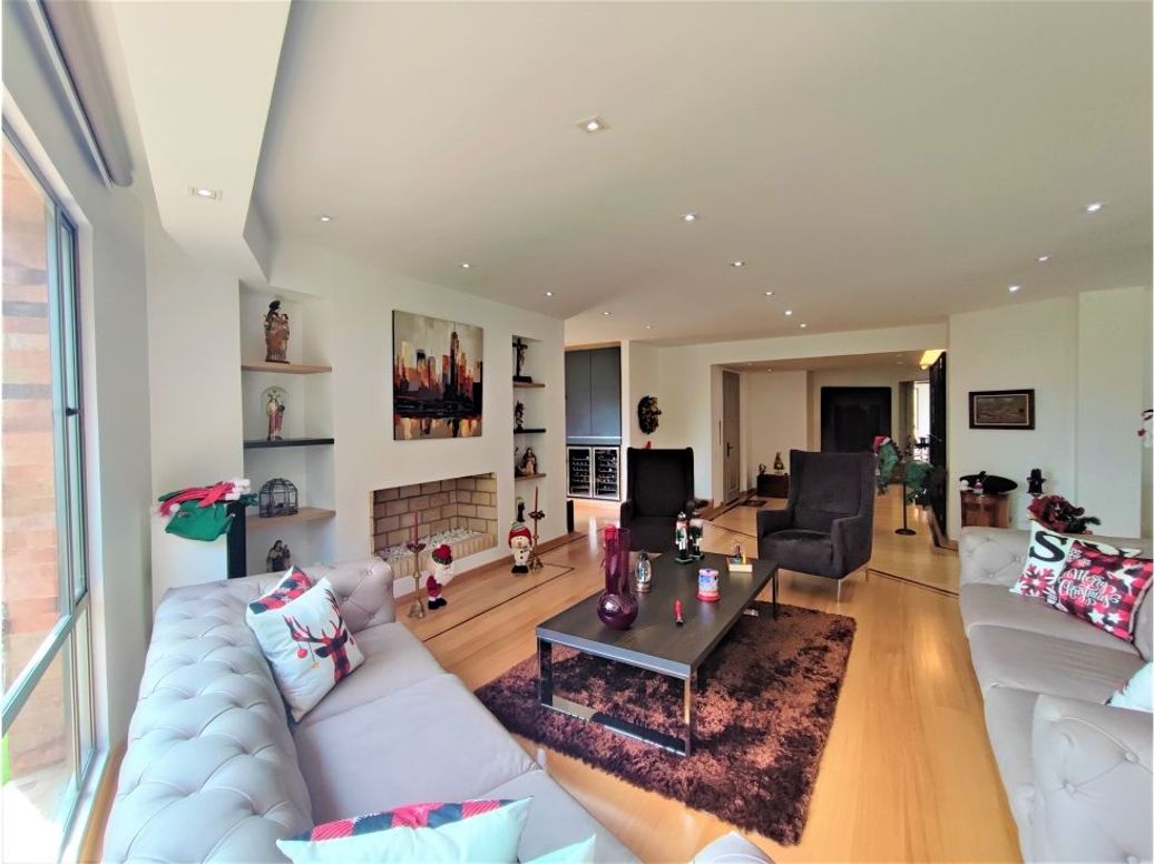 Apartamento de 4 alcobas en venta en Sotileza, Bogotá, 440 m² · foto 9 de 20