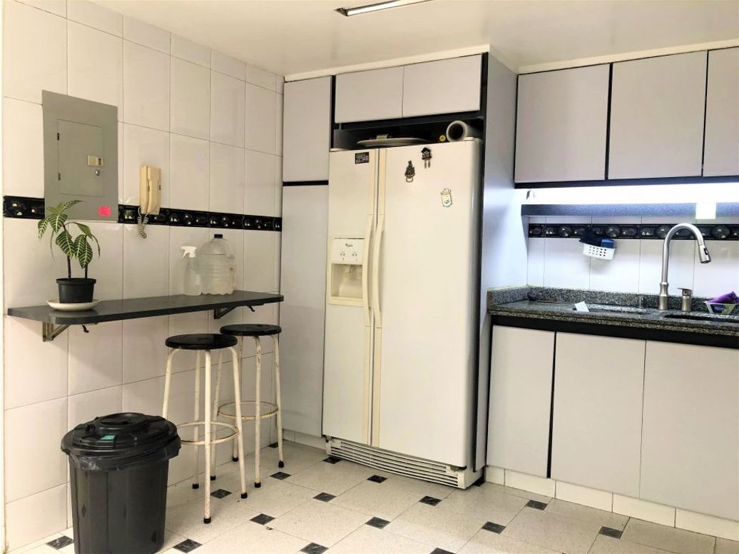 Casa de 4 alcobas en venta en Pontevedra, Bogotá, 254 m² · foto 19 de 20