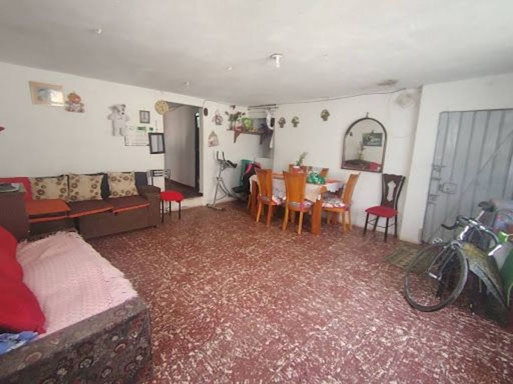Casa de 5 alcobas en venta en Alfonso López Sector El Progreso, Bogotá, 142 m² · foto 3 de 20