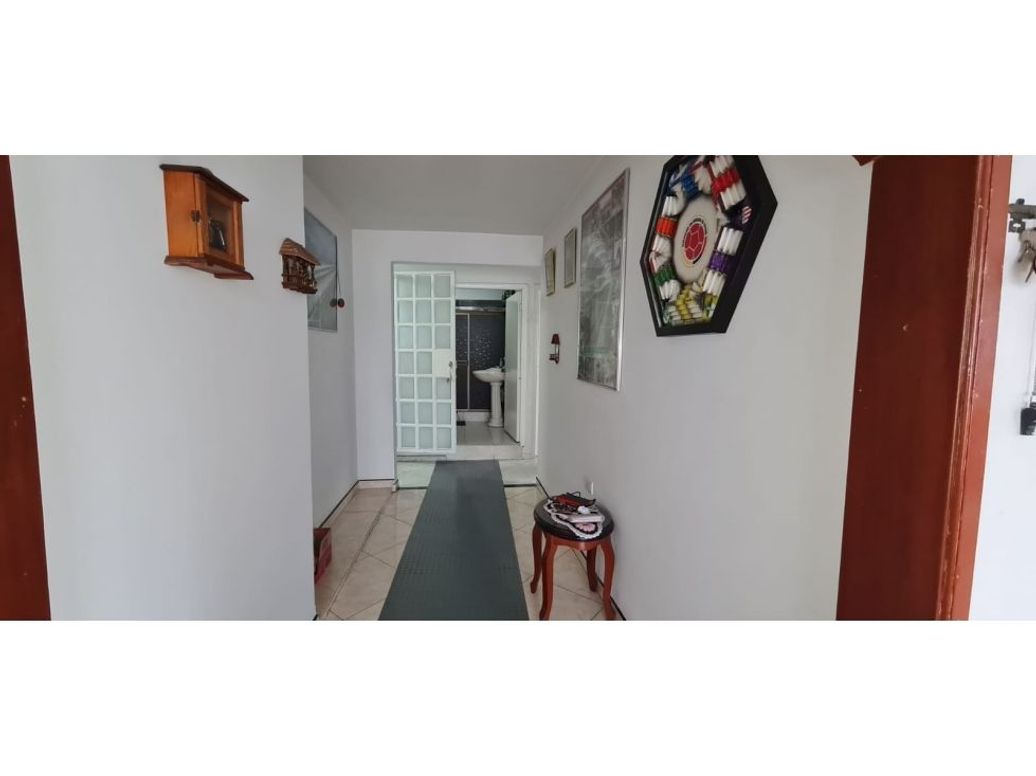 Casa de 7 alcobas en venta en Pastrana, Bogotá, 295 m² · foto 6 de 20