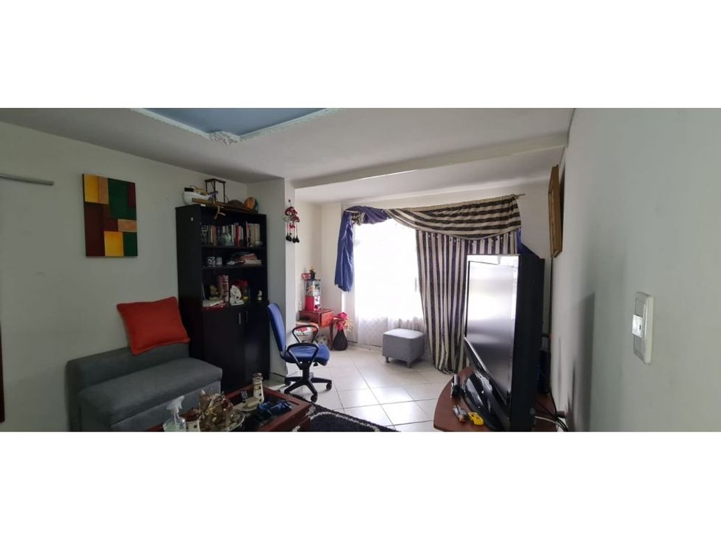 Casa de 7 alcobas en venta en Pastrana, Bogotá, 295 m² · foto 14 de 20