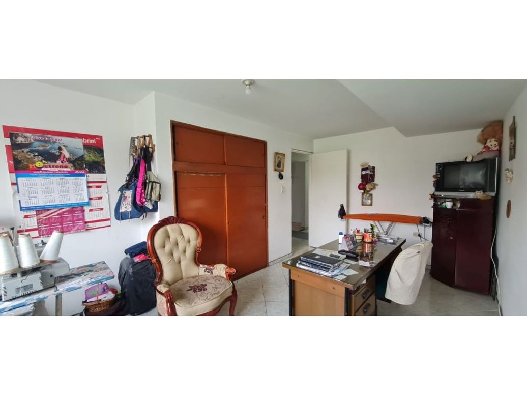 Casa de 7 alcobas en venta en Pastrana, Bogotá, 295 m² · foto 9 de 20