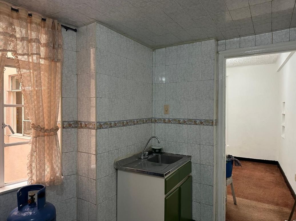 Apartamento de 1 alcoba en venta en La Veracruz, Bogotá, 52 m² · foto 8 de 15