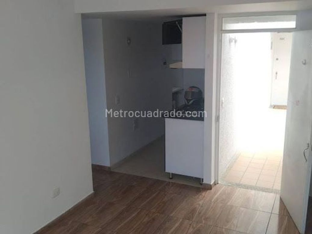 Apartamento de 2 alcobas en venta en El Redil, Bogotá, 42 m² · foto 3 de 12