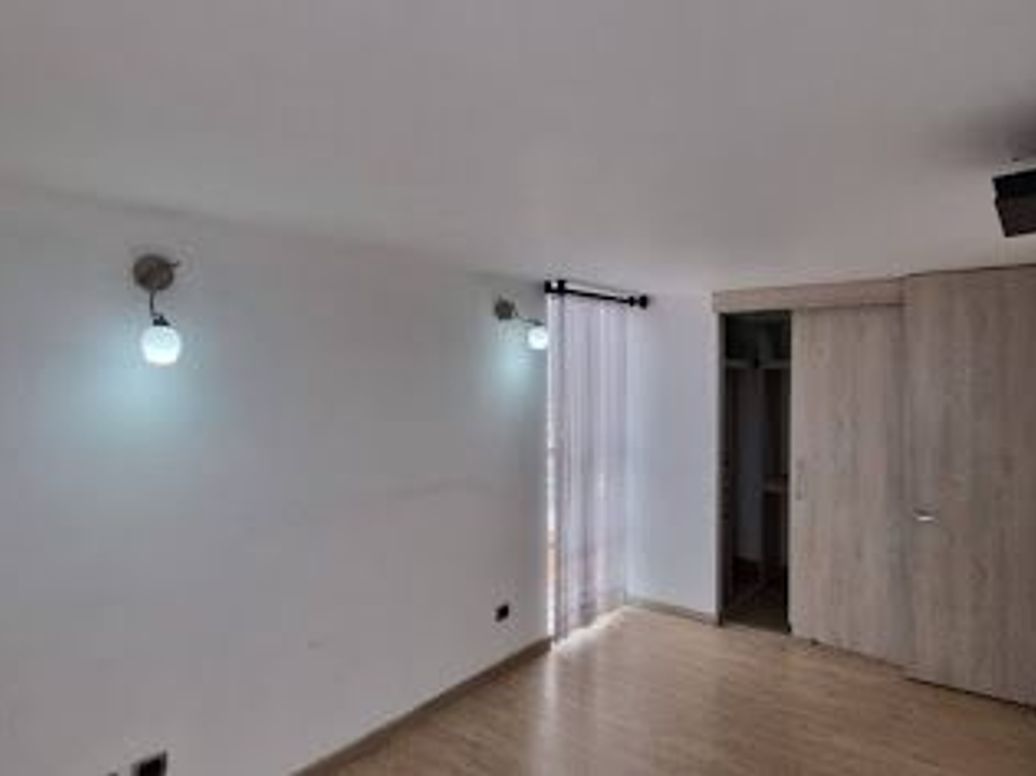 Apartamento de 3 alcobas en venta en Buenos Aires El Sosiego, Bogotá, 90 m² · foto 14 de 20