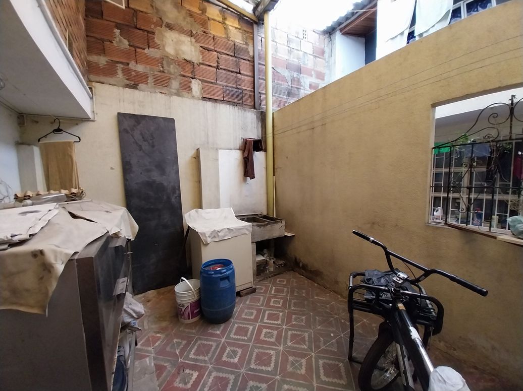 Casa de 6 alcobas en venta en El Laurel, Bogotá, 195 m² · foto 16 de 16