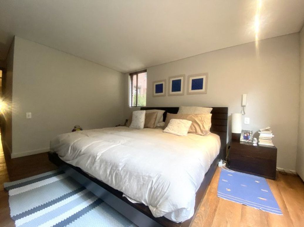 Apartamento de 3 alcobas en venta en Los Rosales, Bogotá, 192 m² · foto 17 de 20
