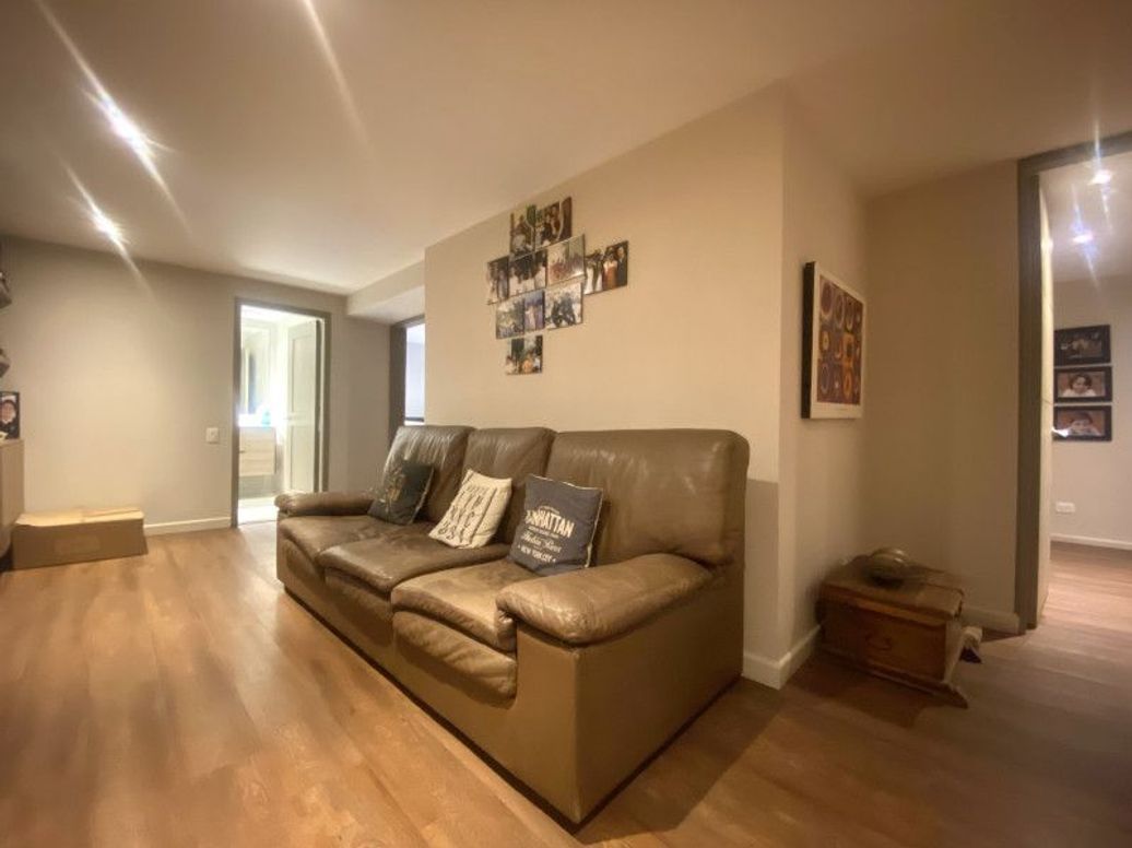 Apartamento de 3 alcobas en venta en Los Rosales, Bogotá, 192 m² · foto 14 de 20
