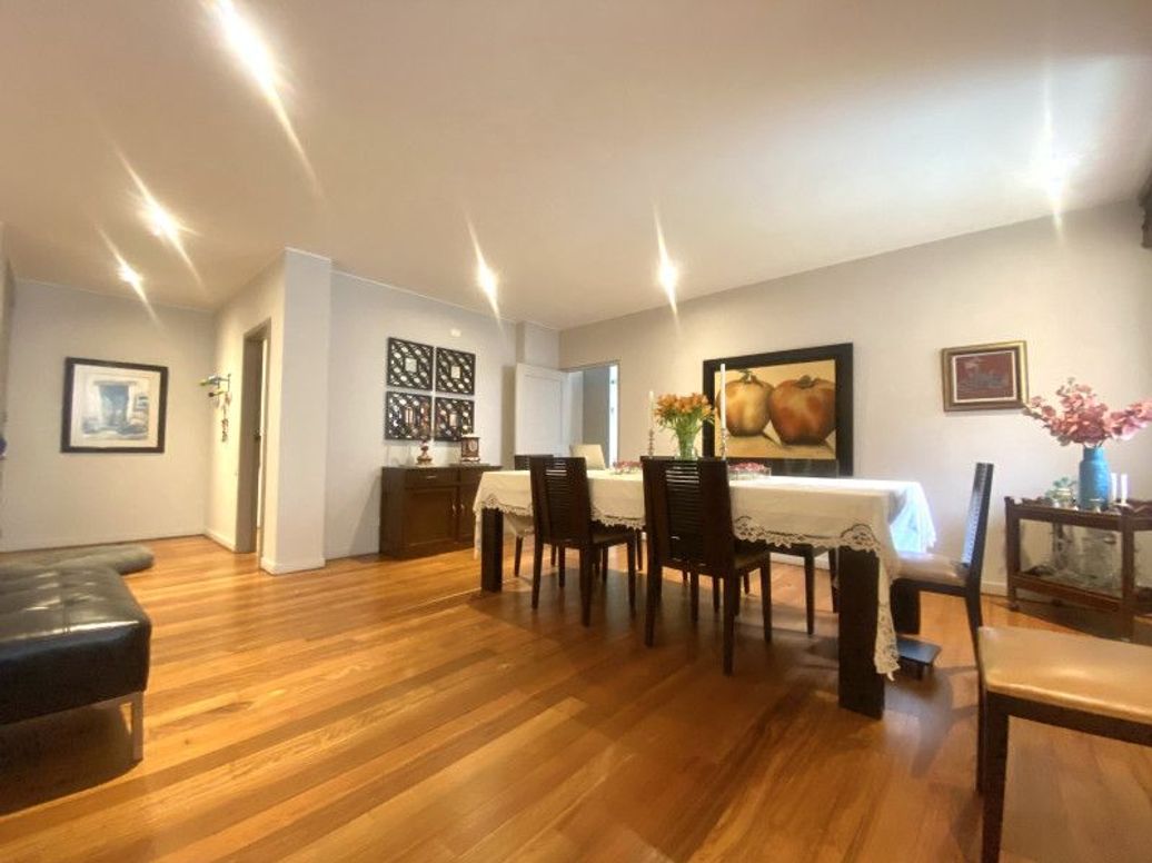 Apartamento de 3 alcobas en venta en Los Rosales, Bogotá, 192 m² · foto 4 de 20
