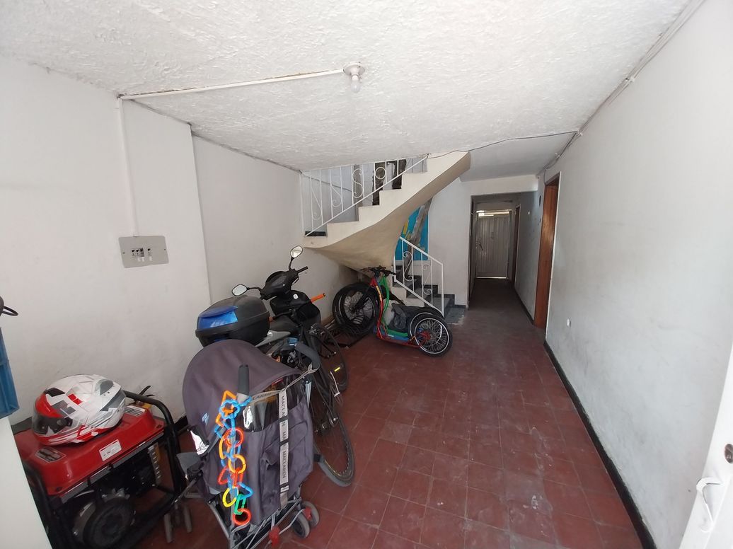 Casa de 6 alcobas en venta en Cr Quintas Del Recreo Et. V, Bogotá, 134 m² · foto 2 de 16
