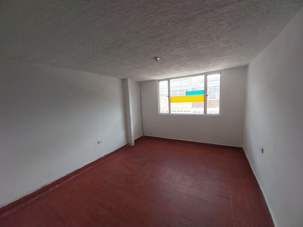 Casa de 6 alcobas en venta en Cr Quintas Del Recreo Et. V, Bogotá, 134 m² · foto 11 de 16