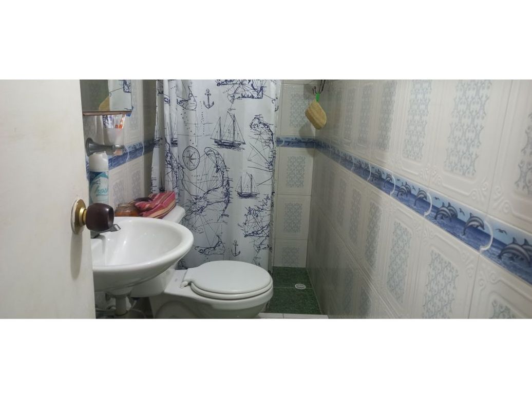 Casa de 7 alcobas en venta en La Campiña, Bogotá, 238 m² · foto 19 de 20
