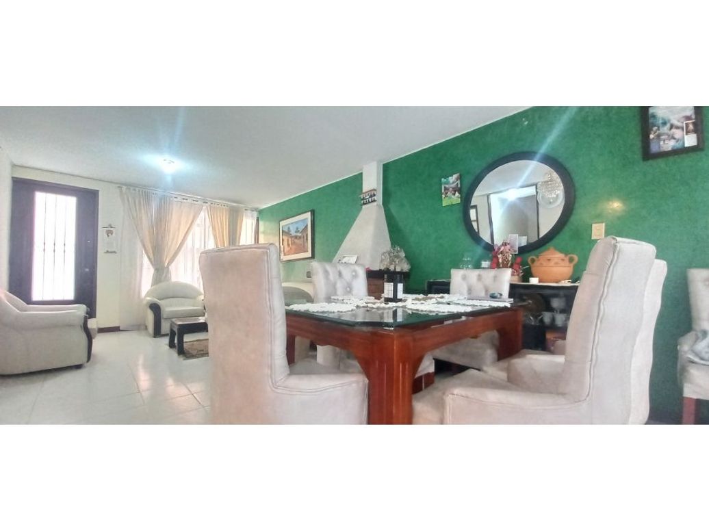 Casa de 6 alcobas en venta en Verbenal, Bogotá, 450 m² · foto 2 de 17