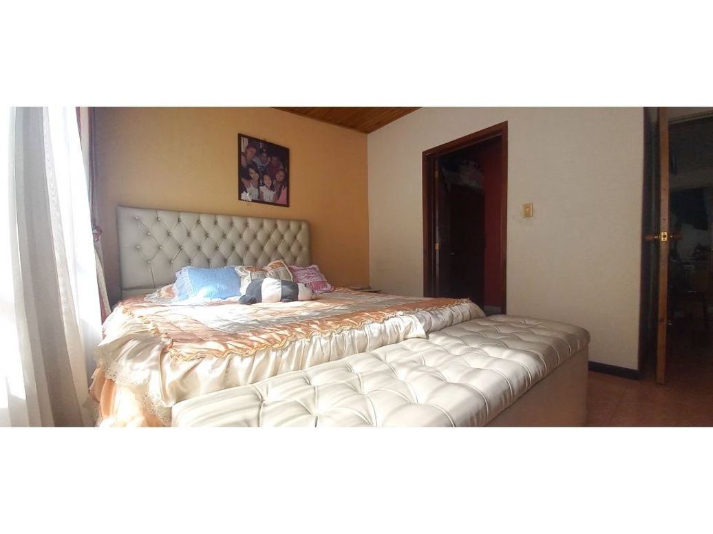 Casa de 6 alcobas en venta en Verbenal, Bogotá, 450 m² · foto 6 de 17