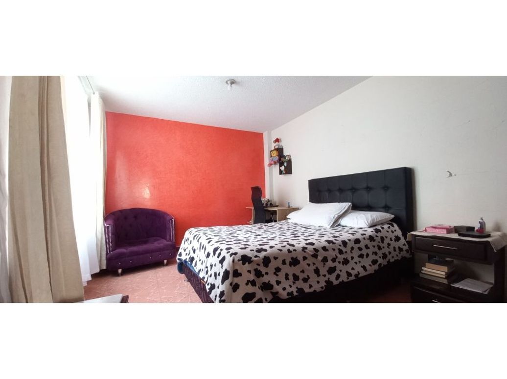 Casa de 6 alcobas en venta en Verbenal, Bogotá, 450 m² · foto 7 de 17