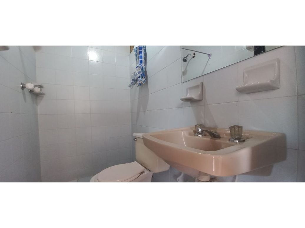 Casa de 6 alcobas en venta en Verbenal, Bogotá, 450 m² · foto 16 de 17