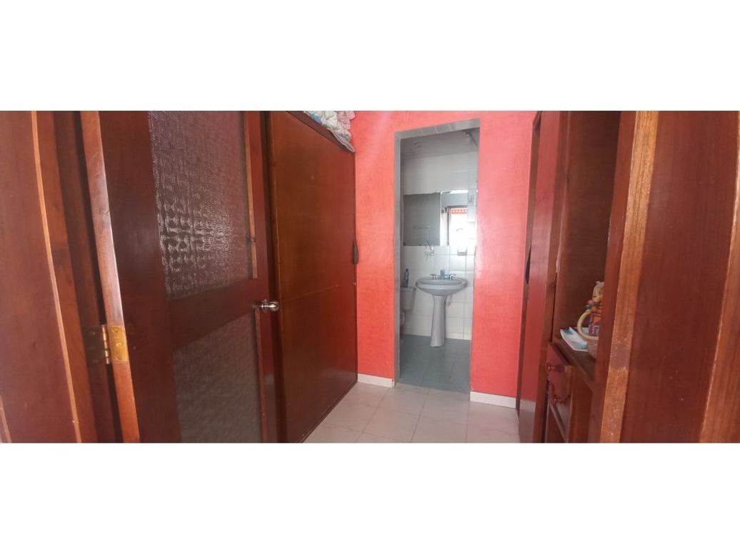 Casa de 6 alcobas en venta en Verbenal, Bogotá, 450 m² · foto 13 de 17