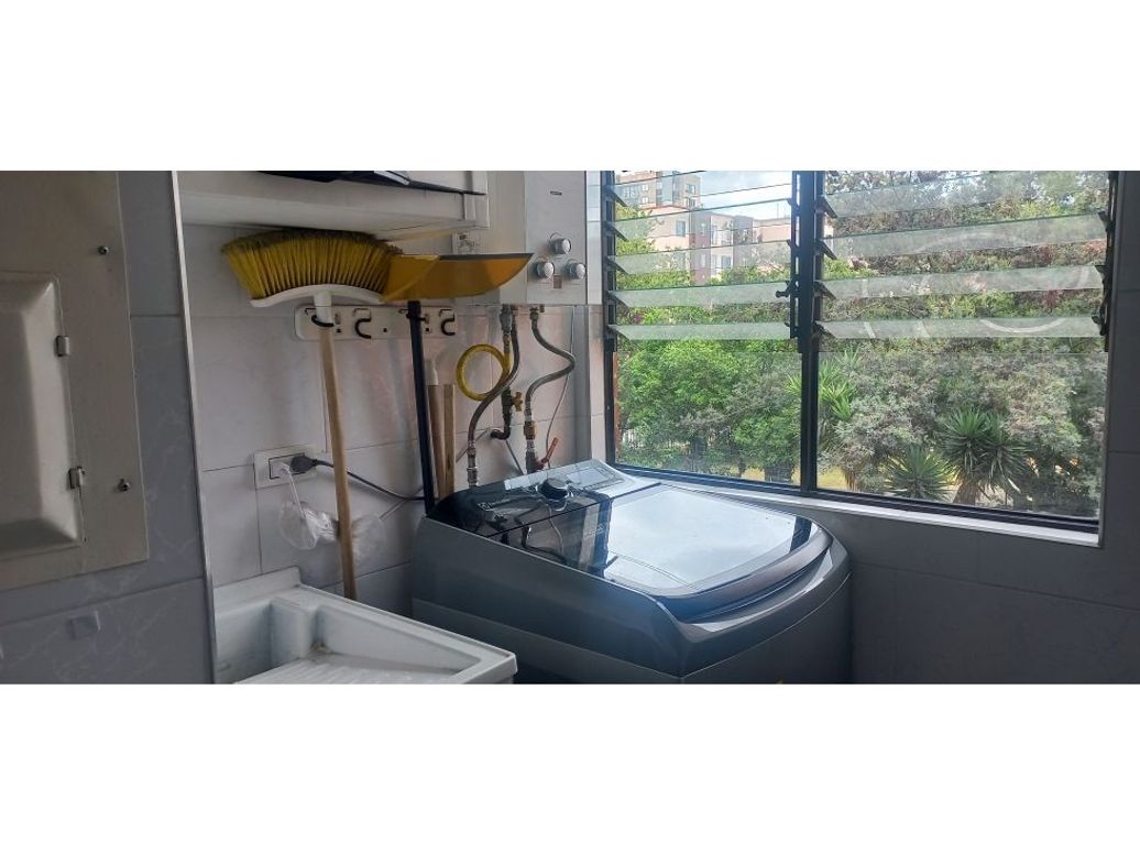 Apartamento de 3 alcobas en venta en La Campiña, Bogotá, 75 m² · foto 14 de 16