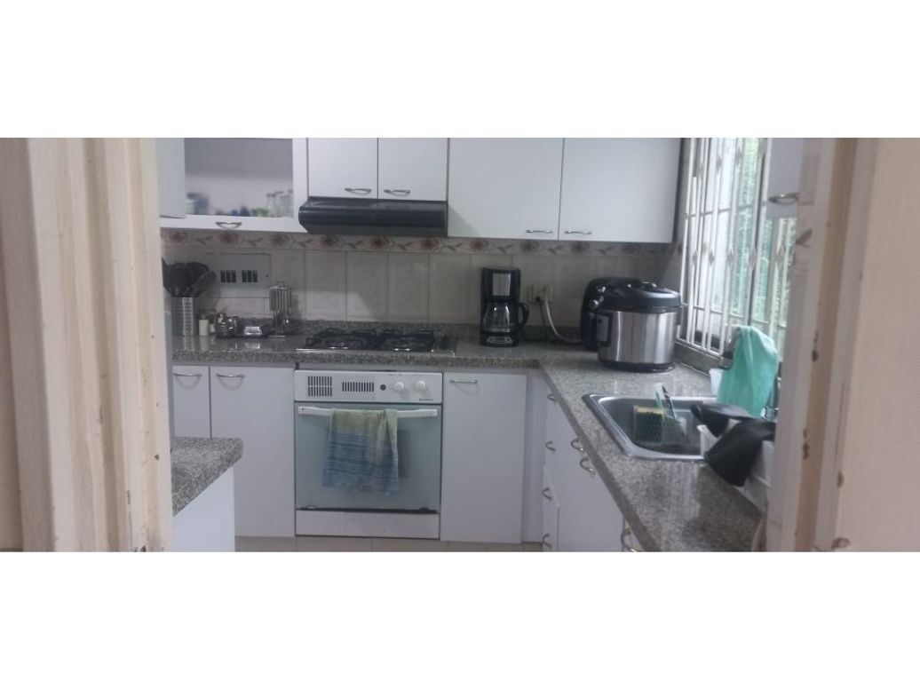 Casa de 4 alcobas en venta en Prado Veraniego Sur, Bogotá, 292 m² · foto 8 de 20