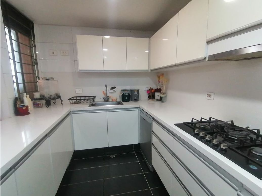Apartamento de 3 alcobas en venta en Salitre, Bogotá, 150 m² · foto 6 de 19