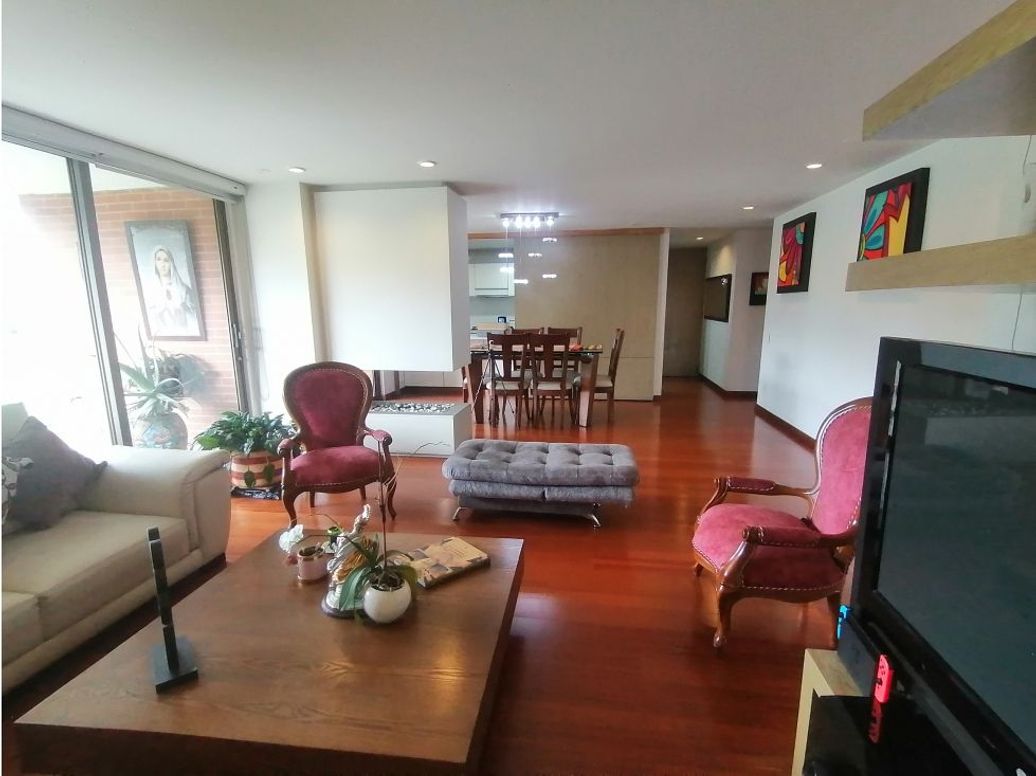 Apartamento de 3 alcobas en venta en Salitre, Bogotá, 150 m² · foto 2 de 19