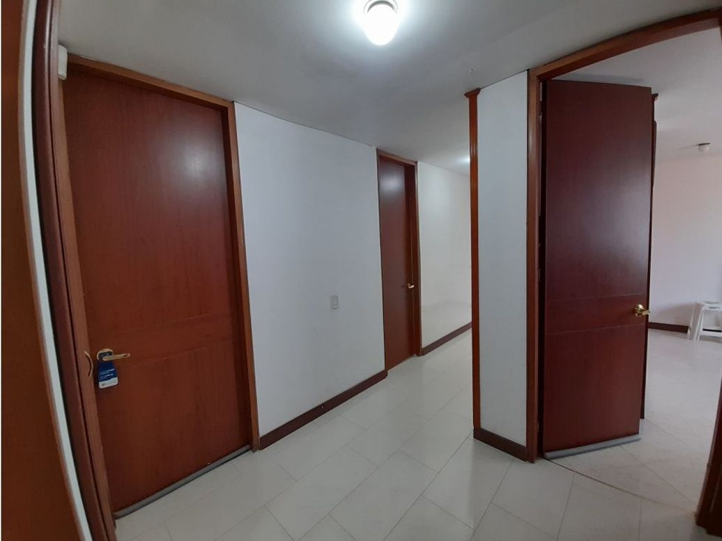 Apartamento de 5 alcobas en venta en Modelia, Bogotá, 163 m² · foto 14 de 20