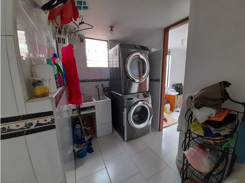Apartamento de 5 alcobas en venta en Modelia, Bogotá, 163 m² · foto 9 de 20