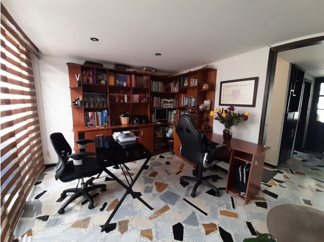 Casa de 4 alcobas en venta en Modelia, Bogotá, 380 m² · foto 9 de 20
