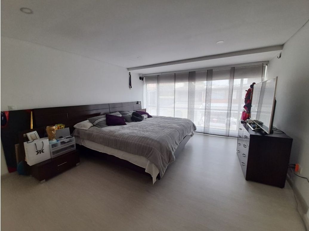 Casa de 4 alcobas en venta en Modelia, Bogotá, 380 m² · foto 16 de 20
