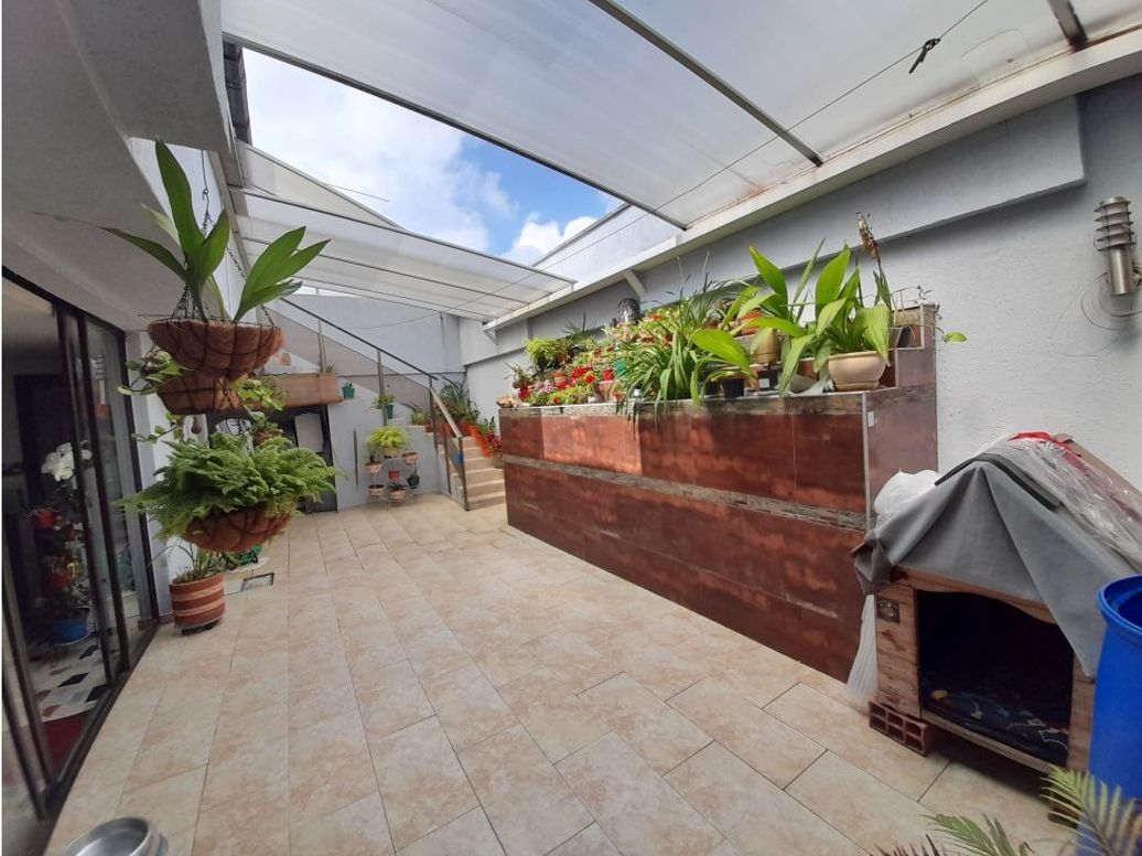 Casa de 4 alcobas en venta en Modelia, Bogotá, 380 m² · foto 12 de 20