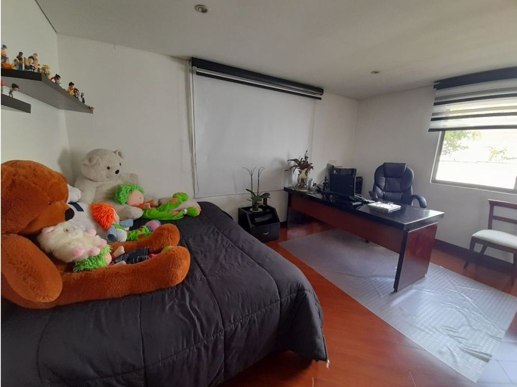 Casa de 4 alcobas en venta en Modelia, Bogotá, 380 m² · foto 14 de 20