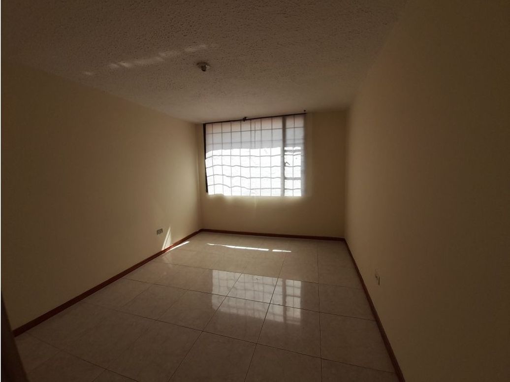 Apartamento de 3 alcobas en venta en Modelia, Bogotá, 115 m² · foto 12 de 19