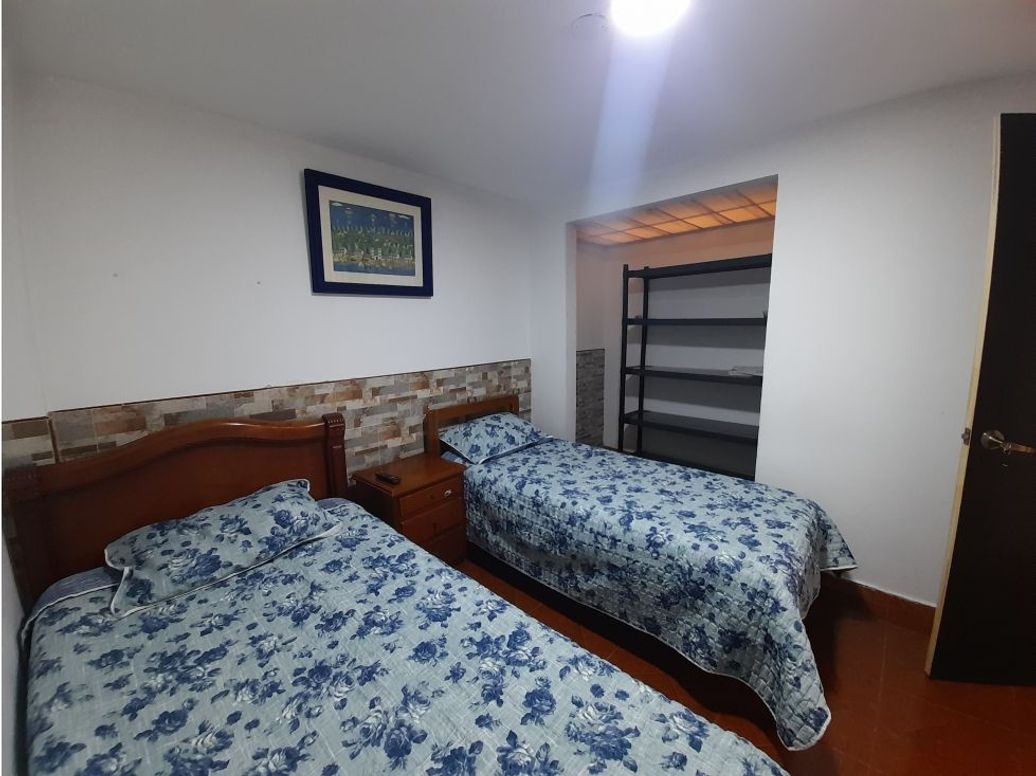 Casa de 9 alcobas en venta en Normandía, Bogotá, 485 m² · foto 14 de 17