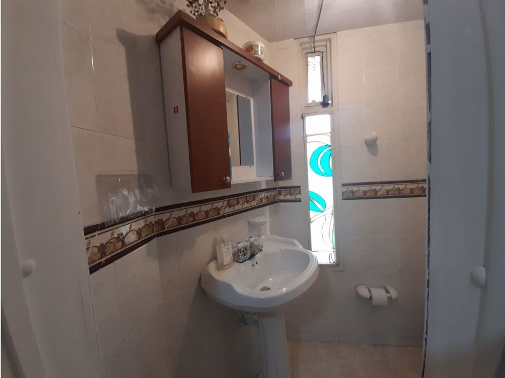 Casa de 9 alcobas en venta en Normandía, Bogotá, 485 m² · foto 16 de 17