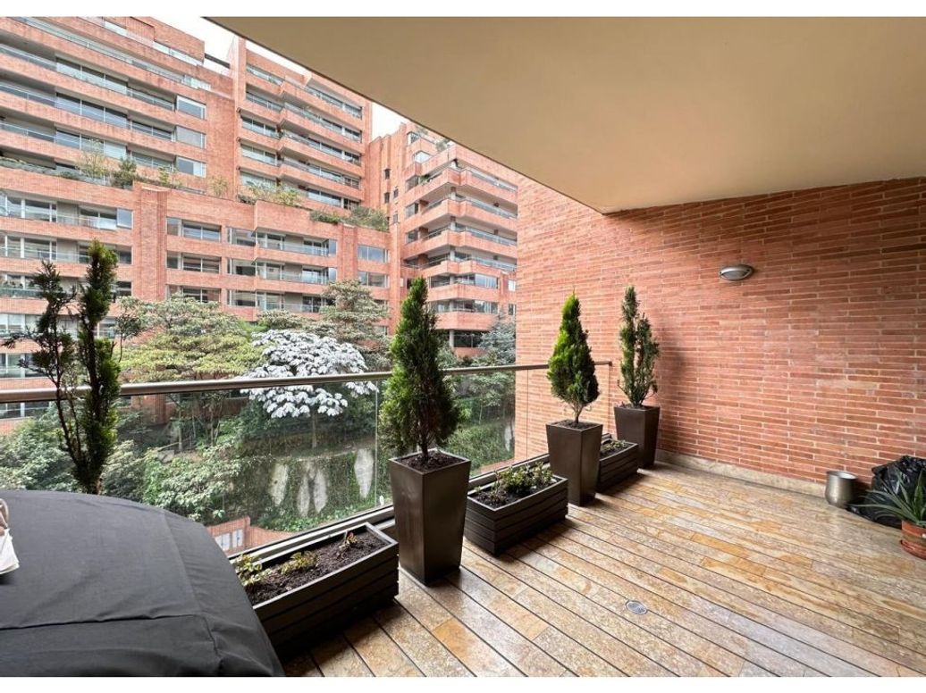 Apartamento de 3 alcobas en venta en Chapinero Alto, Bogotá, 300 m² · foto 11 de 20