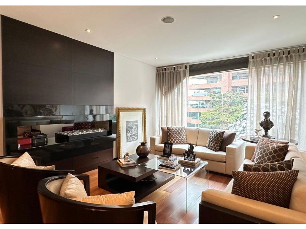 Apartamento de 3 alcobas en venta en Chapinero Alto, Bogotá, 300 m² · foto 13 de 20