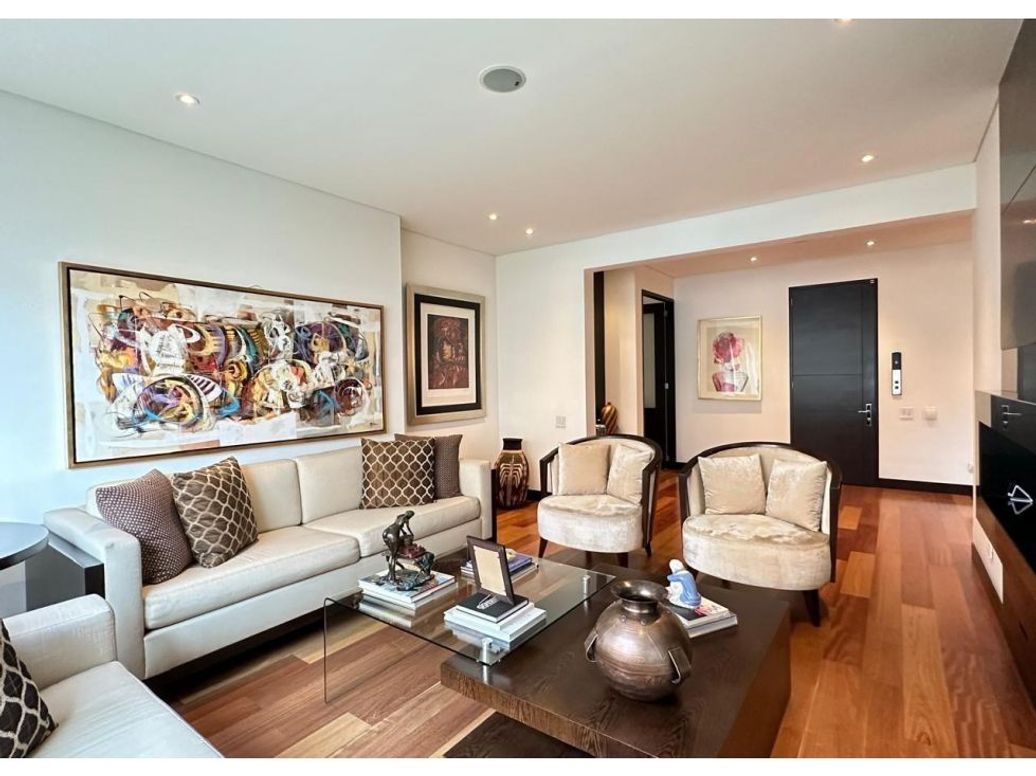 Apartamento de 3 alcobas en venta en Chapinero Alto, Bogotá, 300 m² · foto 8 de 20
