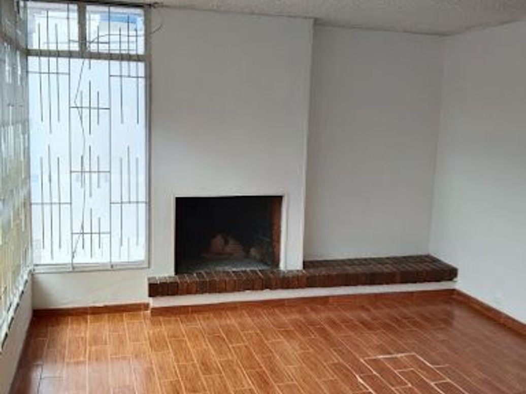 Casa de 4 alcobas en venta en Cedritos, Bogotá, 295 m² · foto 4 de 20