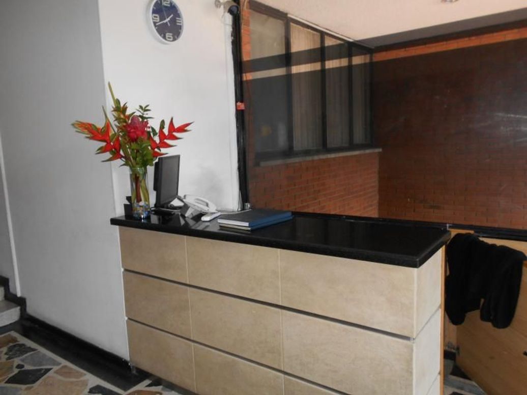 Apartaestudio en venta en Chapinero Central, Bogotá, 32 m² · foto 2 de 20