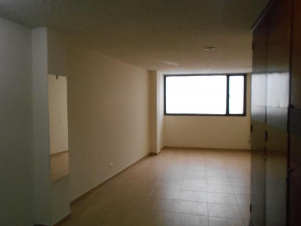 Apartaestudio en venta en Chapinero Central, Bogotá, 32 m² · foto 7 de 20