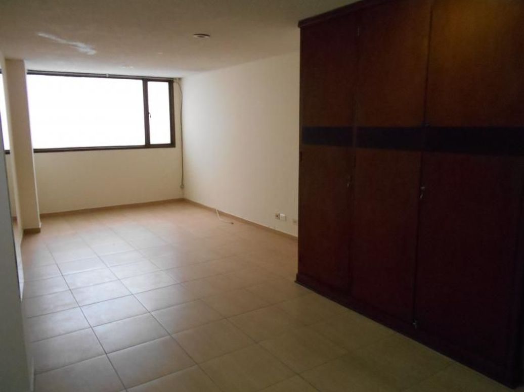 Apartaestudio en venta en Chapinero Central, Bogotá, 32 m² · foto 10 de 20