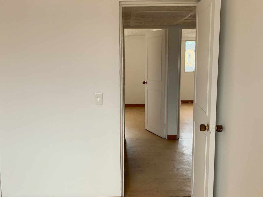 Casa de 6 alcobas en venta en Aloha Sector Sur, Bogotá, 220 m² · foto 8 de 12