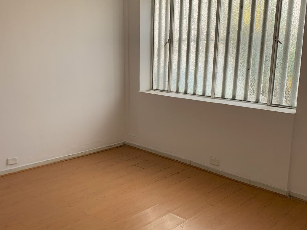 Casa de 6 alcobas en venta en Aloha Sector Sur, Bogotá, 220 m² · foto 4 de 12