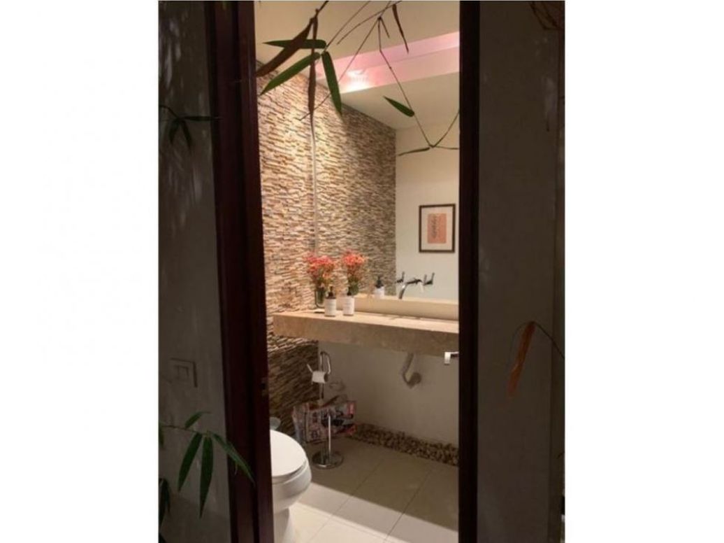 Casa de 4 alcobas en venta en Santa Barbara Alta, Bogotá, 400 m² · foto 5 de 18