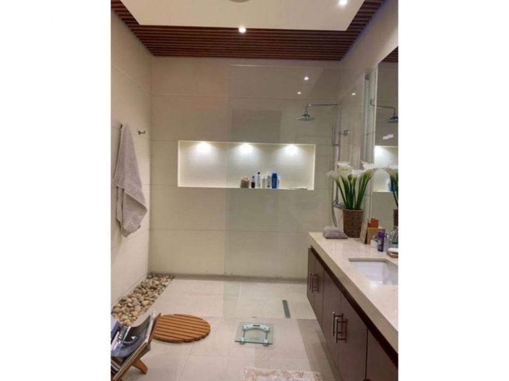 Casa de 4 alcobas en venta en Santa Barbara Alta, Bogotá, 400 m² · foto 13 de 18