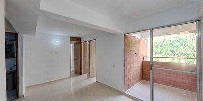 Apartamento para venta en Bello, sector Terranova, con un área de 50 m2 aproximados, con vista exterior, ubicado en un piso 27 con acceso por ascensor. Consta de 3 habitaciones, 2 baños, sala comedor, cocina integral, balcón y zona de lavandería. Tiene piso cerámico en todas sus zonas. El conjunto cuenta con salón social, parque infantil, parqueadero de visitantes y vigilancia privada las 24 horas. Cerca a centros comerciales Puerta del Norte, a almacenes de cadena como Tiendas D1, Éxito, cerca a colegios Institución Educativa Betsabé Espinal y a estación Niquía del Metro e integrados.