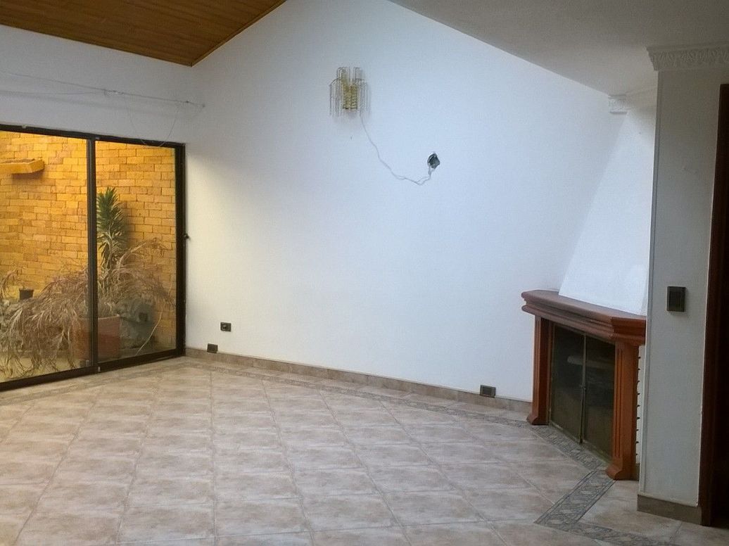 Casa de 5 alcobas en venta en Mónaco, Bogotá, 272 m² · foto 10 de 17