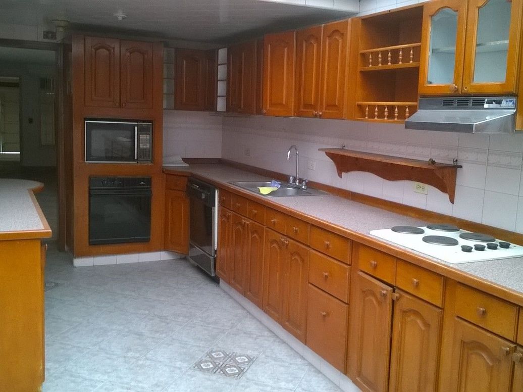 Casa de 5 alcobas en venta en Mónaco, Bogotá, 272 m² · foto 15 de 17