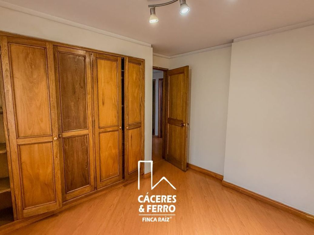 Apartamento de 3 alcobas en venta en Rincon Del Chicó, Bogotá, 198 m² · foto 11 de 20